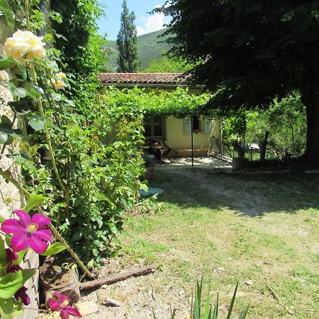 Bed and Breakfast Le Moulin Pradelle Exterior foto