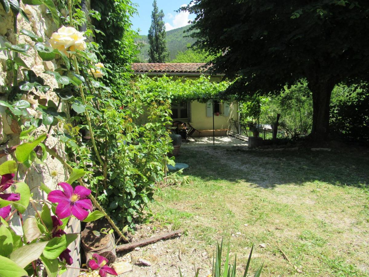 Bed and Breakfast Le Moulin Pradelle Exterior foto