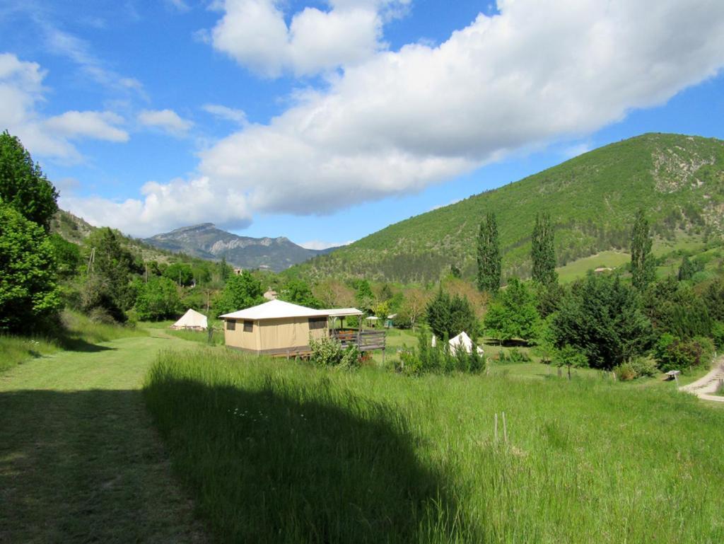 Bed and Breakfast Le Moulin Pradelle Exterior foto